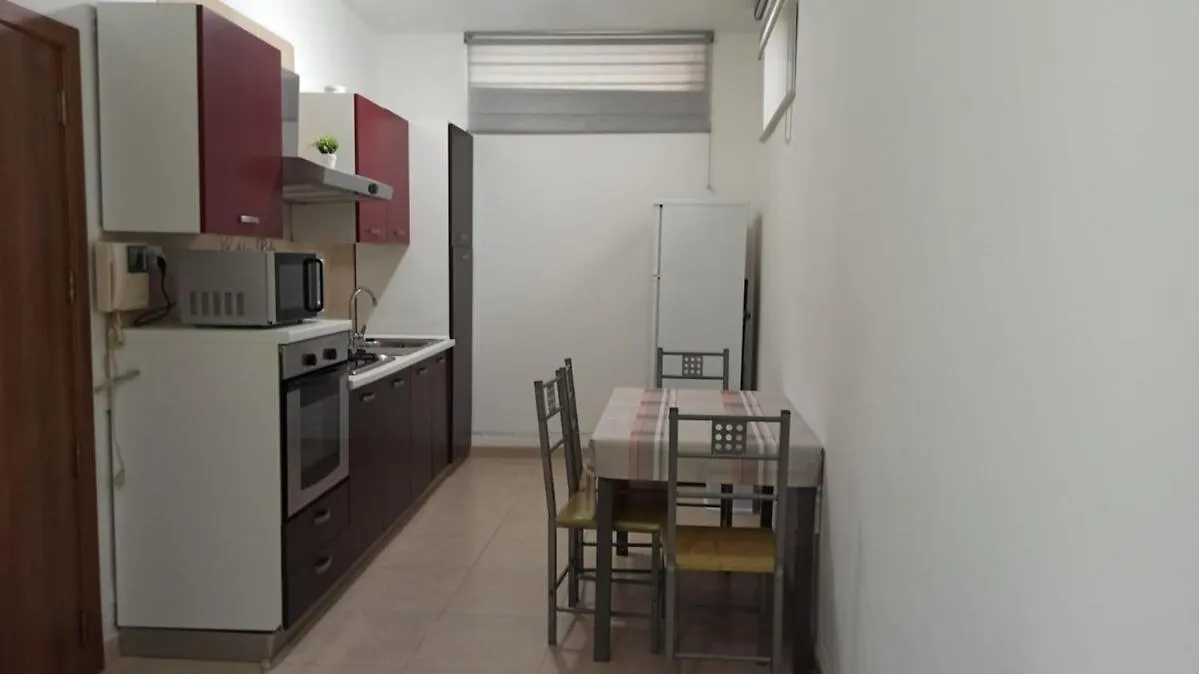 Sw1 - Cosy Three Bedroom Apartment In Xghajra